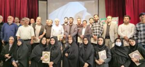 کار خبرنگاری بسیارمقدس است .خبرنگاران طلایه دارن سپاه امام زمان خواهند بود