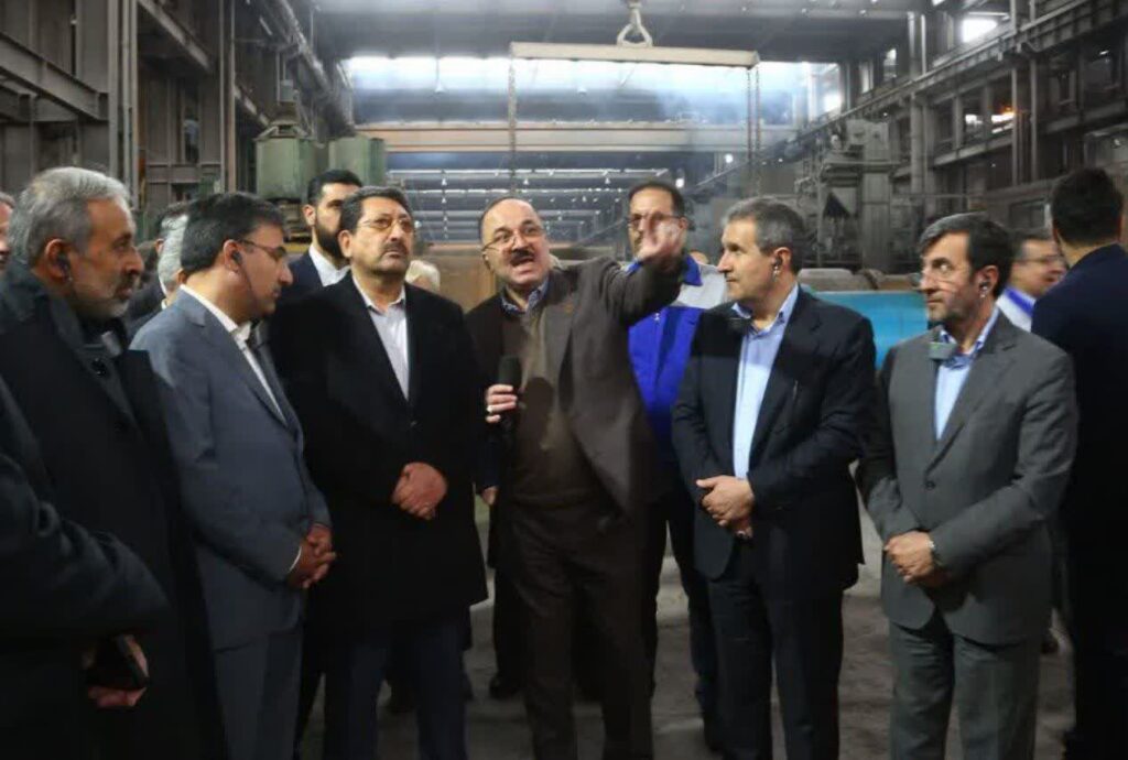 وزیر صمت: نیروگاه‌های خورشیدی در شهرک‌های صنعتی توسعه می‌یابد
