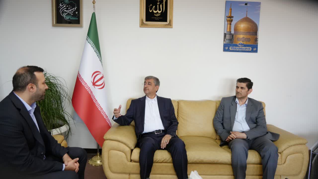 دیدار استاندار لرستان با رئیس مرکز اطلاع‌ رسانی وزارت کشور